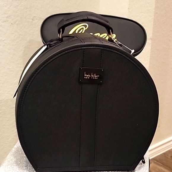Nicole Miller New York Travel Beauty Case - Picture 5 of 9
